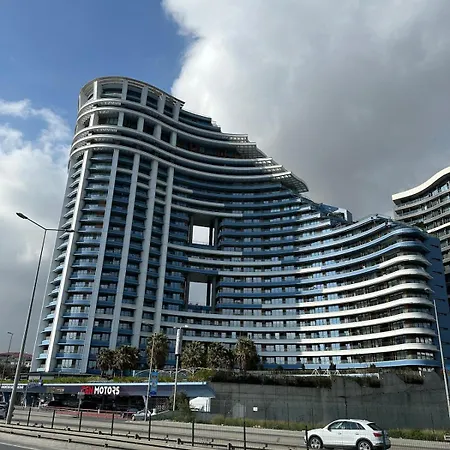 Magnificent High Floor With Private Jacuzzi דירה *