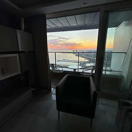 Magnificent High Floor With Private Jacuzzi Appartamento Provincia di Istanbul