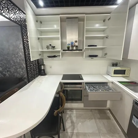 Magnificent High Floor With Private Jacuzzi