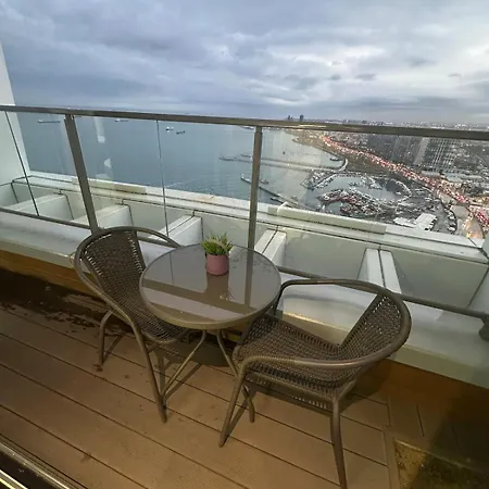 Magnificent High Floor With Private Jacuzzi Apartment