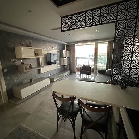 Magnificent High Floor With Private Jacuzzi Apartamento Estambul