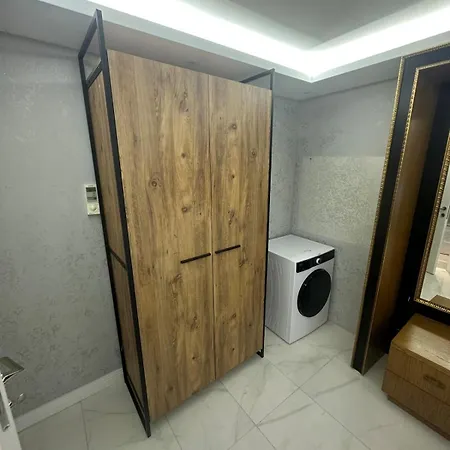 Magnificent High Floor With Private Jacuzzi Apartamento Estambul